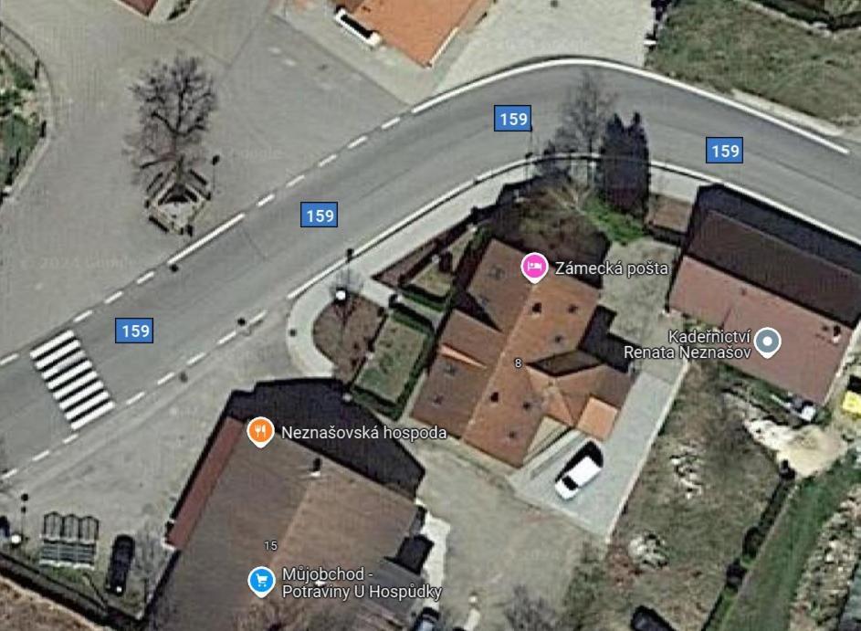 Zamecka Posta Penzion Neznasov Exterior foto
